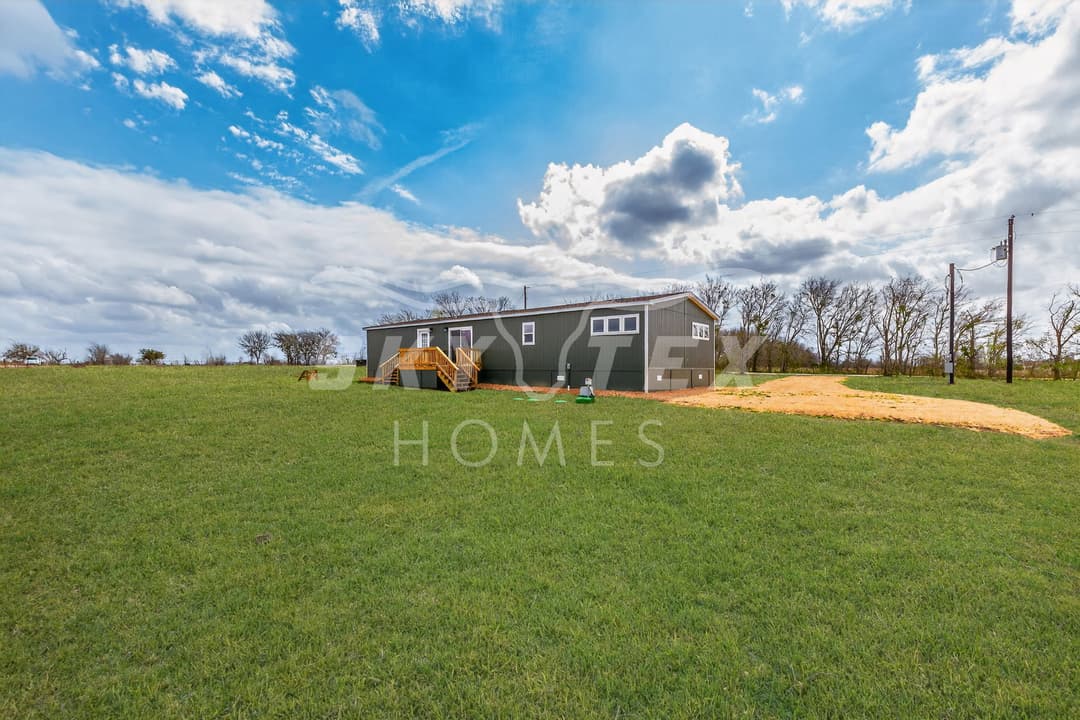 639 old phillipsburg road - 1.53 acres exterior home features