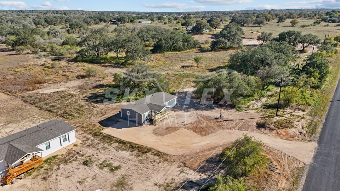 2240 stevens rd., somerset - 1.18 acres exterior home features