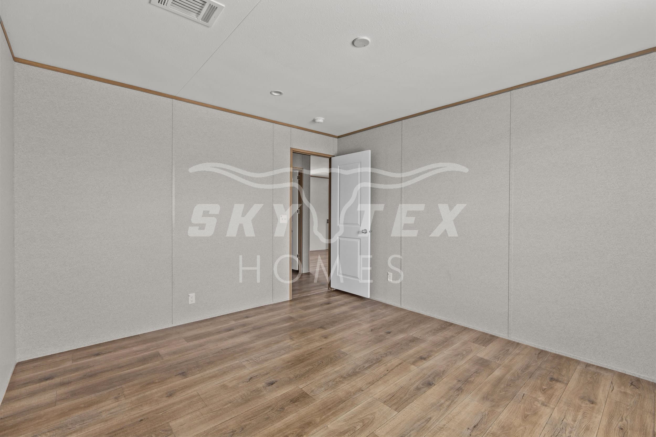 Navasota - prime 2856  bedroom home features