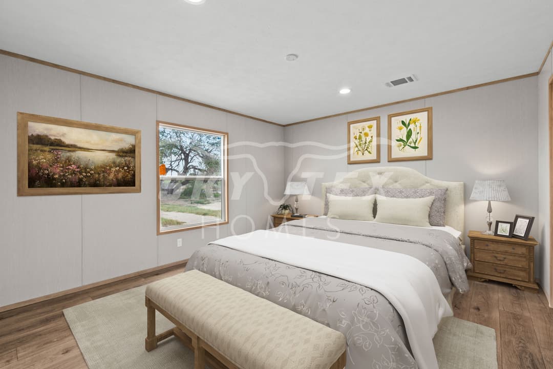 2284 stevens rd., somerset - 1.18 acres interior and bedroom home features