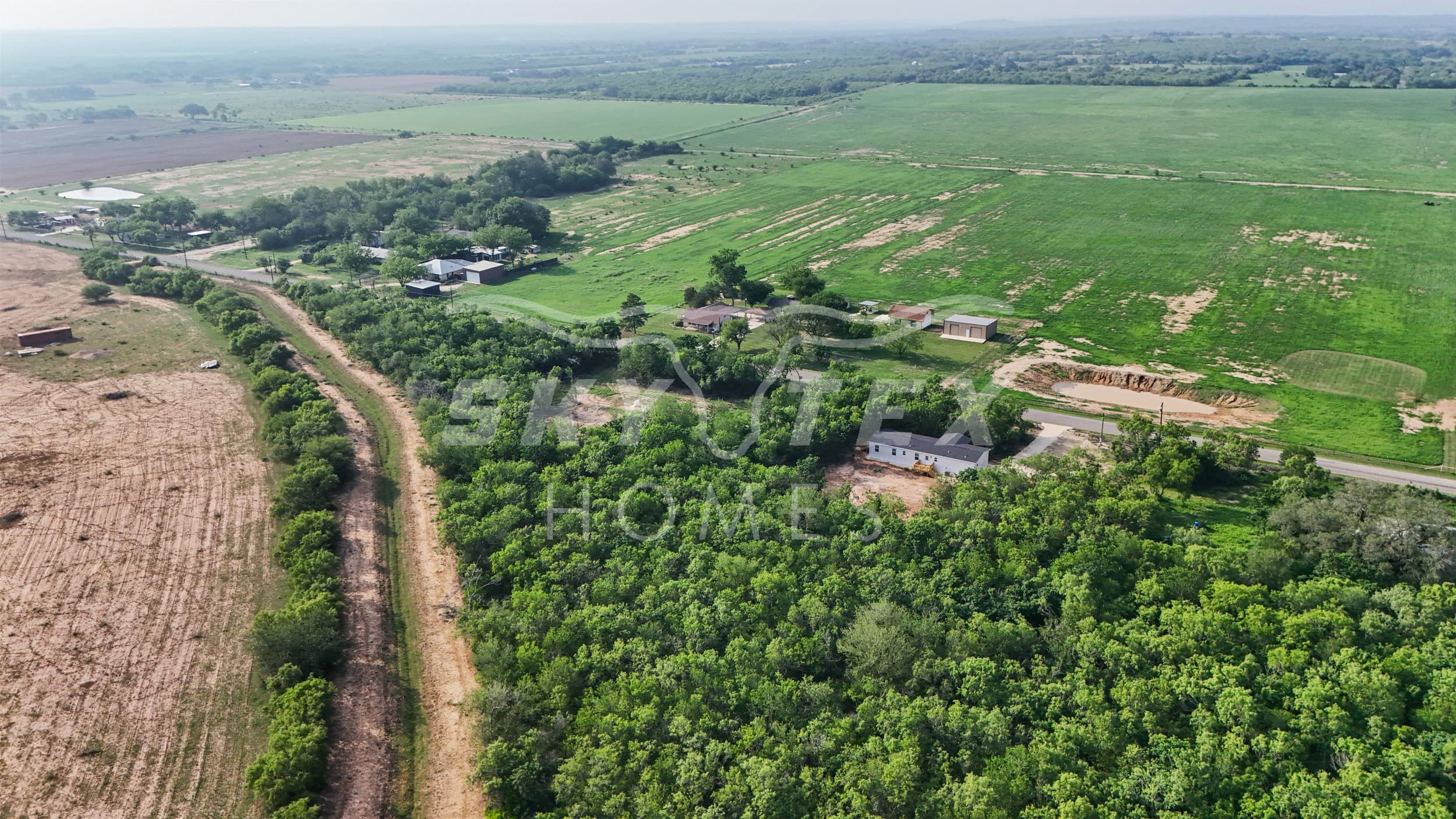 697 county rd 664 - 3.16 acres exterior home features