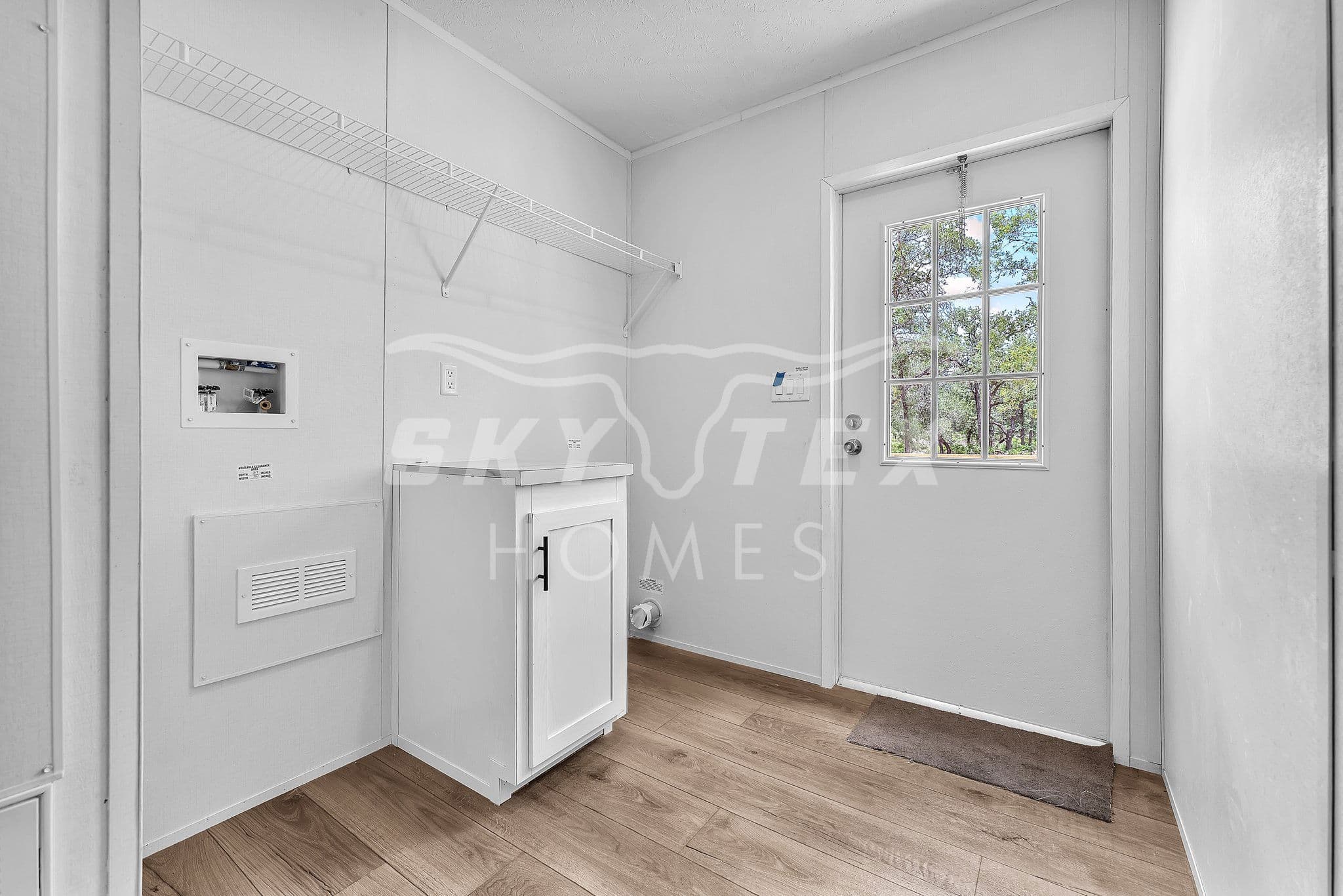 149 syrah st - freedom - 1.0 acre - pending interior home features