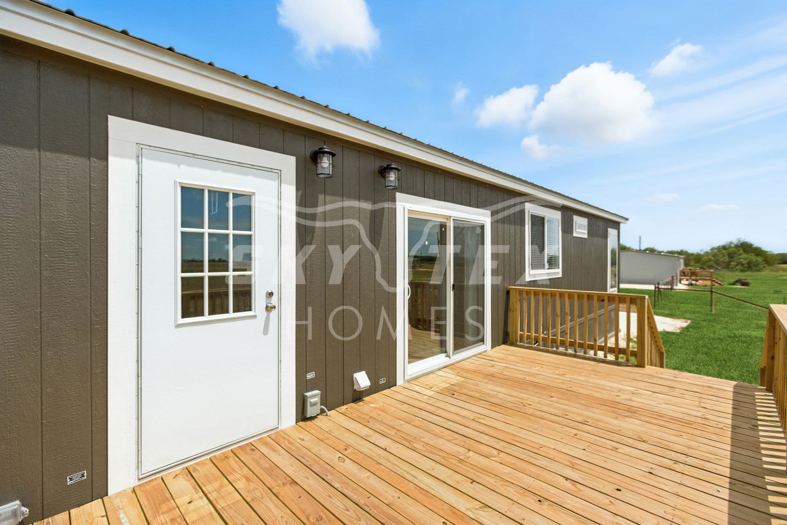 2479 fm 1332, jourdanton - 4.0 acres exterior home features