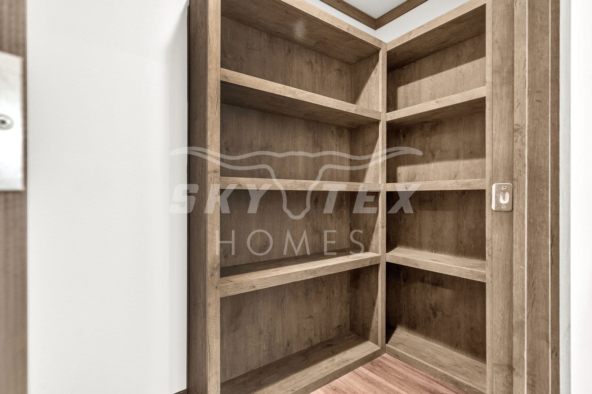 136 syrah st., la vernia - 1.05 acres kitchen home features