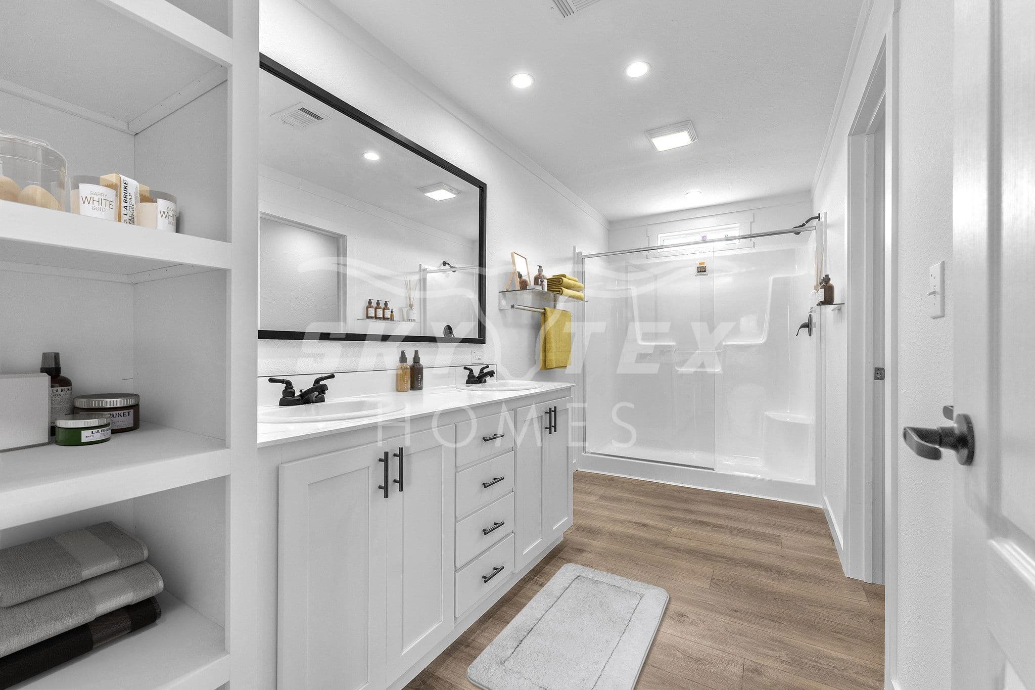 Ws3276h interior and bathroom home features