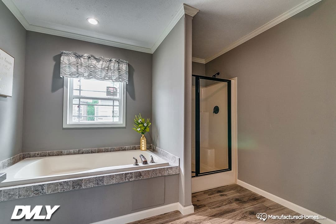 Manorview ii bathroom home features