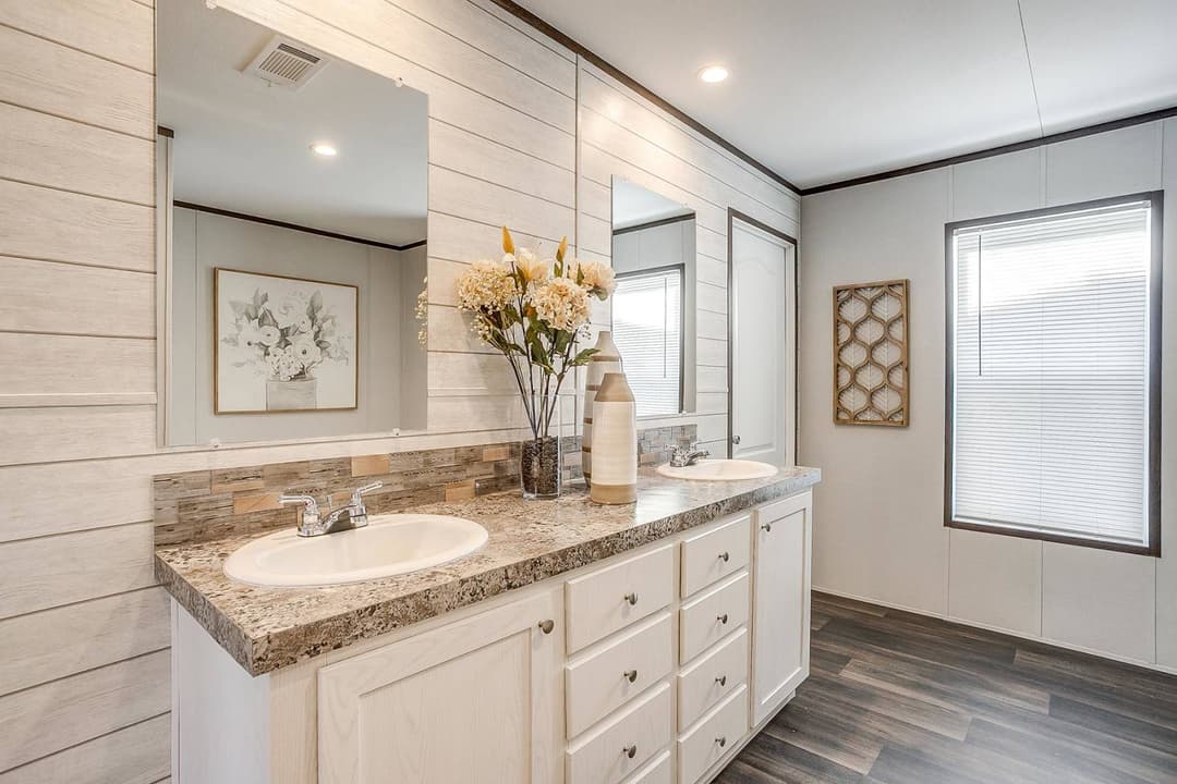 Nm3260f bathroom home features