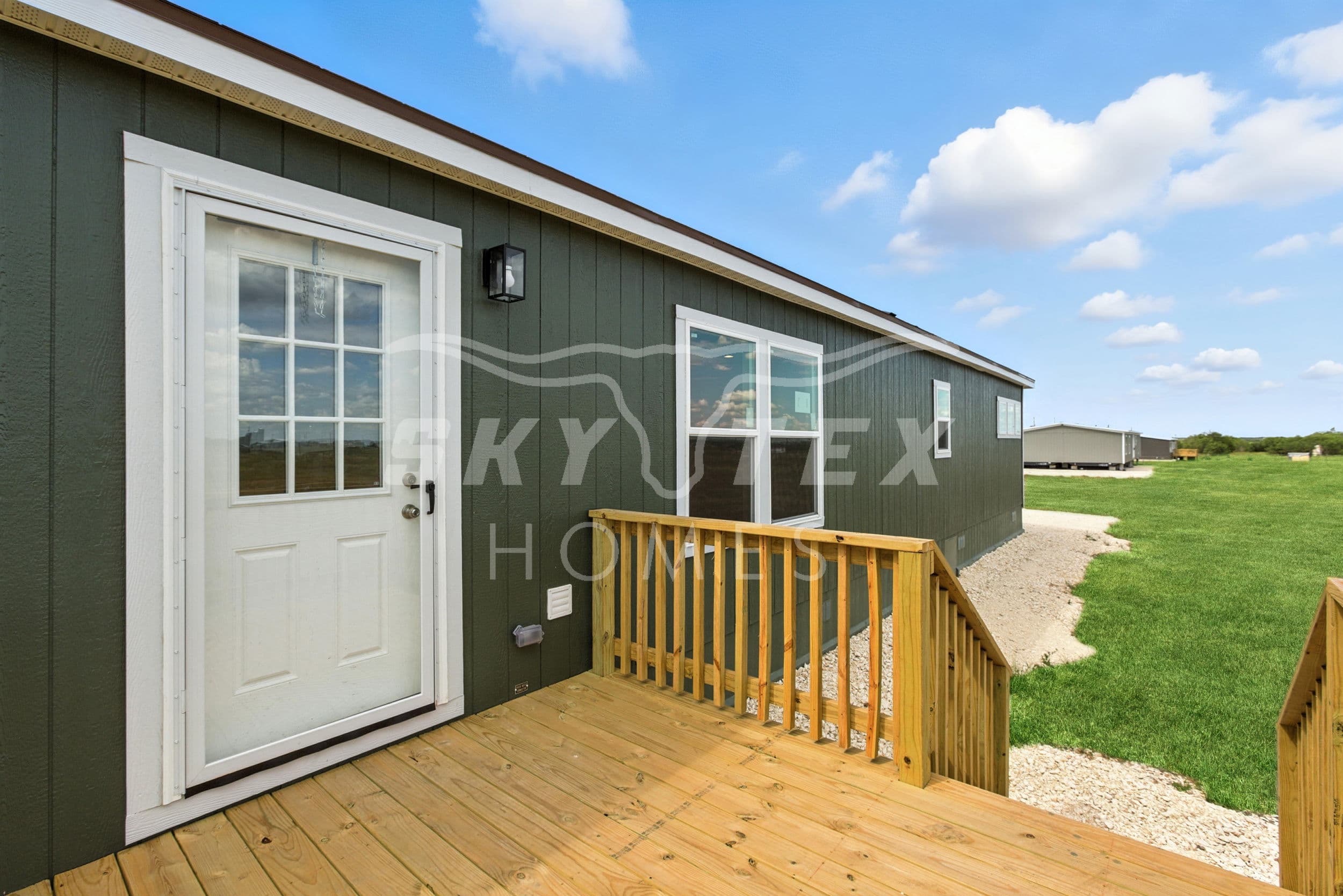 2553 fm 1332, jourdanton - 4.0 acres - pending exterior home features