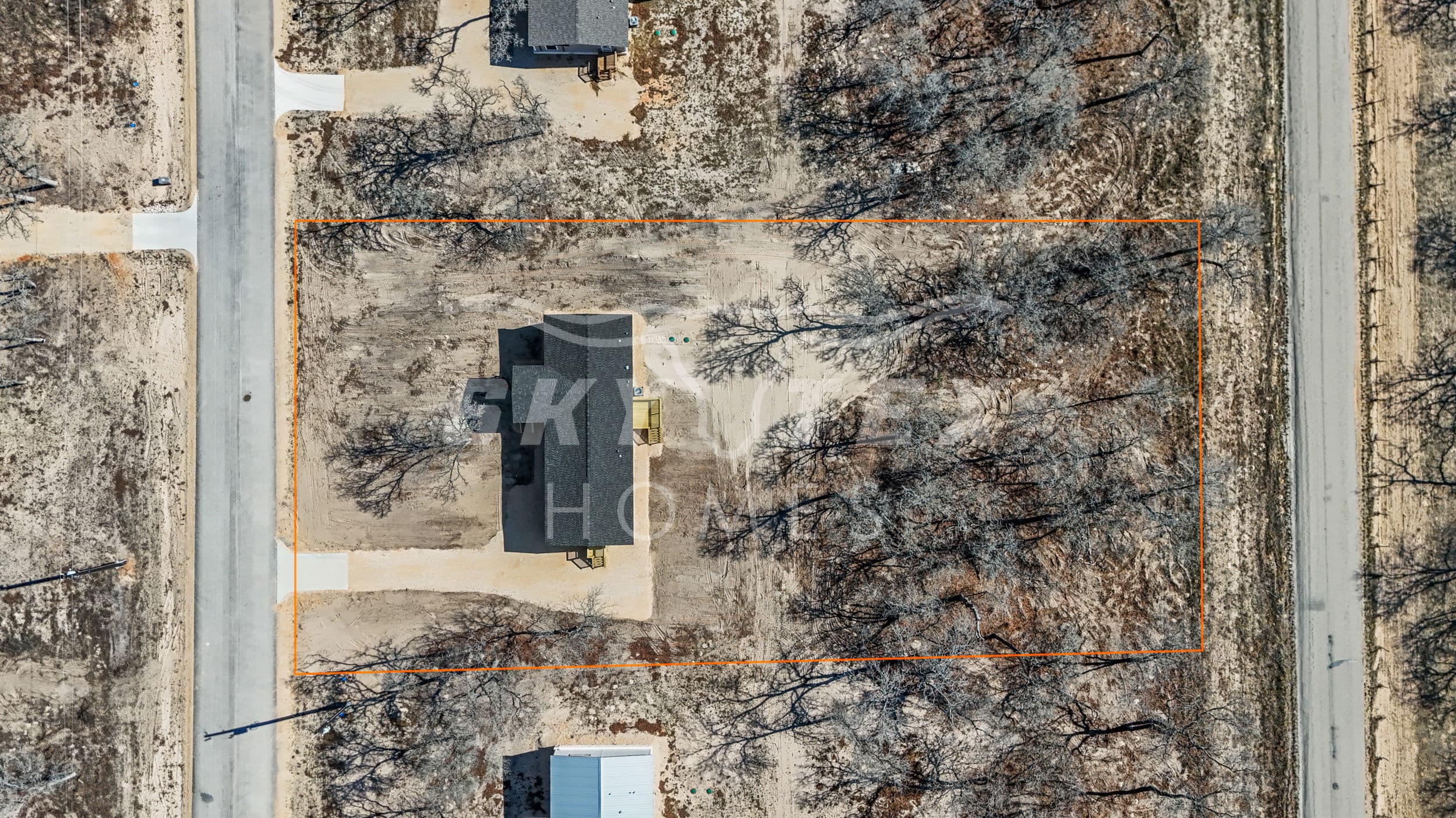 132 syrah st., la vernia - 1.05 acres exterior home features