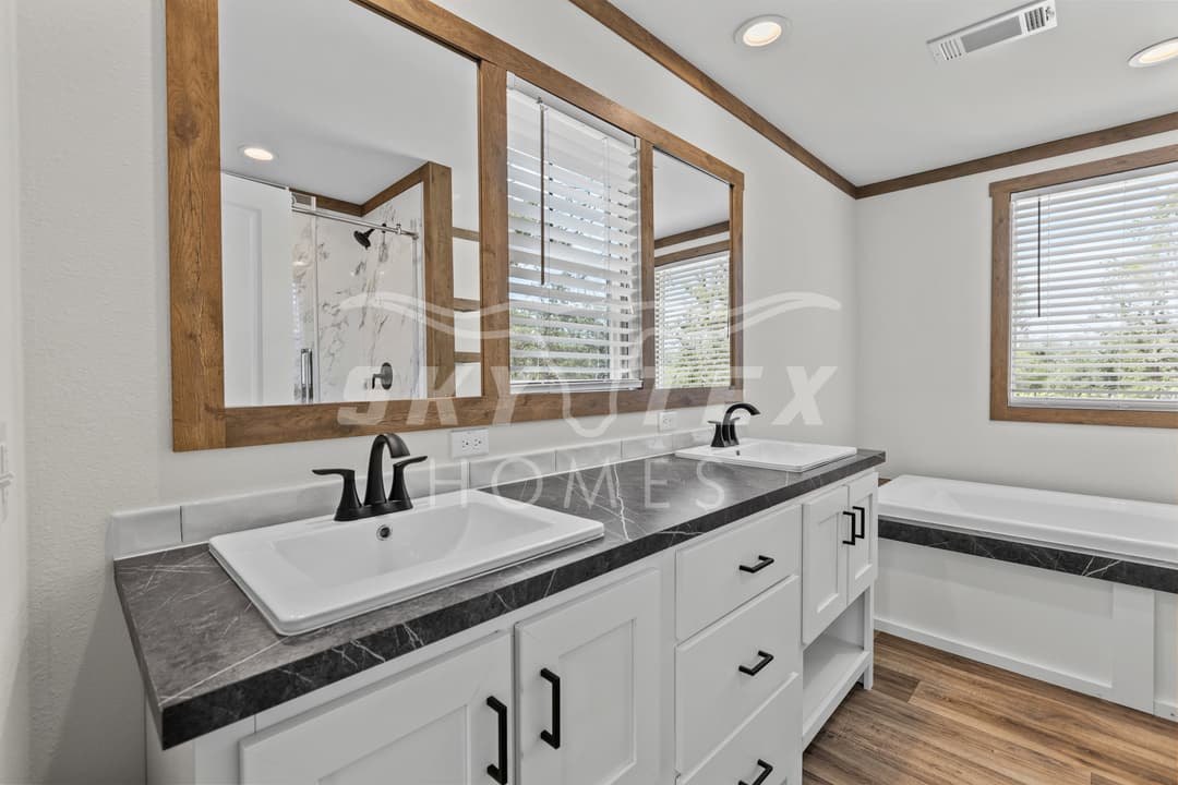 Snowmass - hw 11 interior and bathroom home features