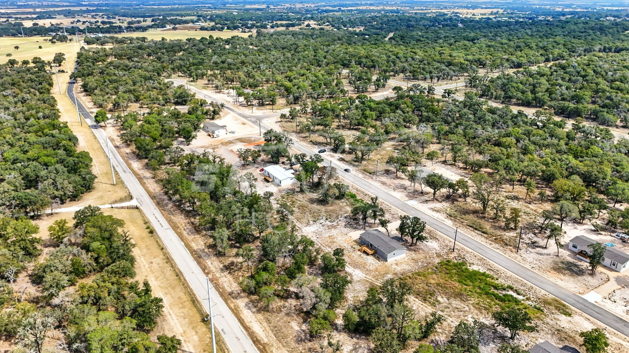 136 syrah st., la vernia - 1.05 acres  home features