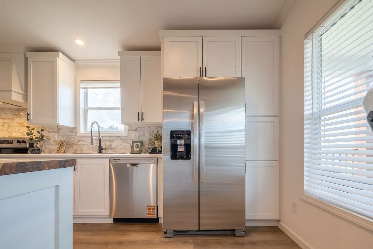 Innovation 5442h - the cypress creek kitchen home features