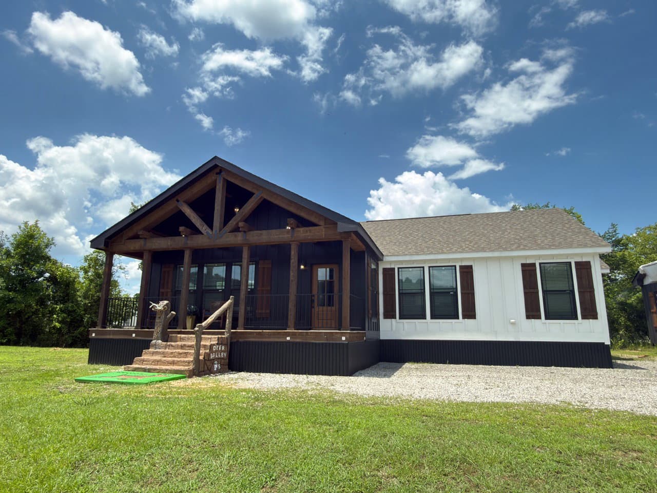 Woodside hero, elevation, and exterior home features