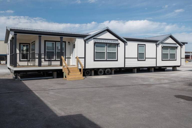 Innovation 3266F double wide manufactured home