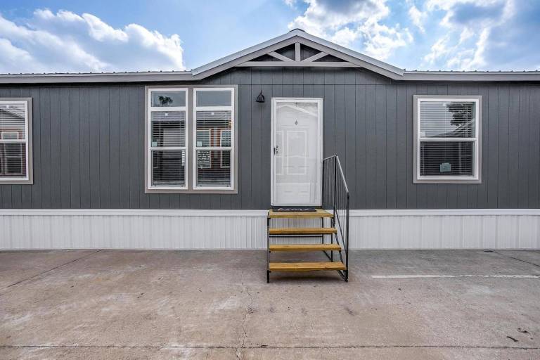NM3252H double wide manufactured home