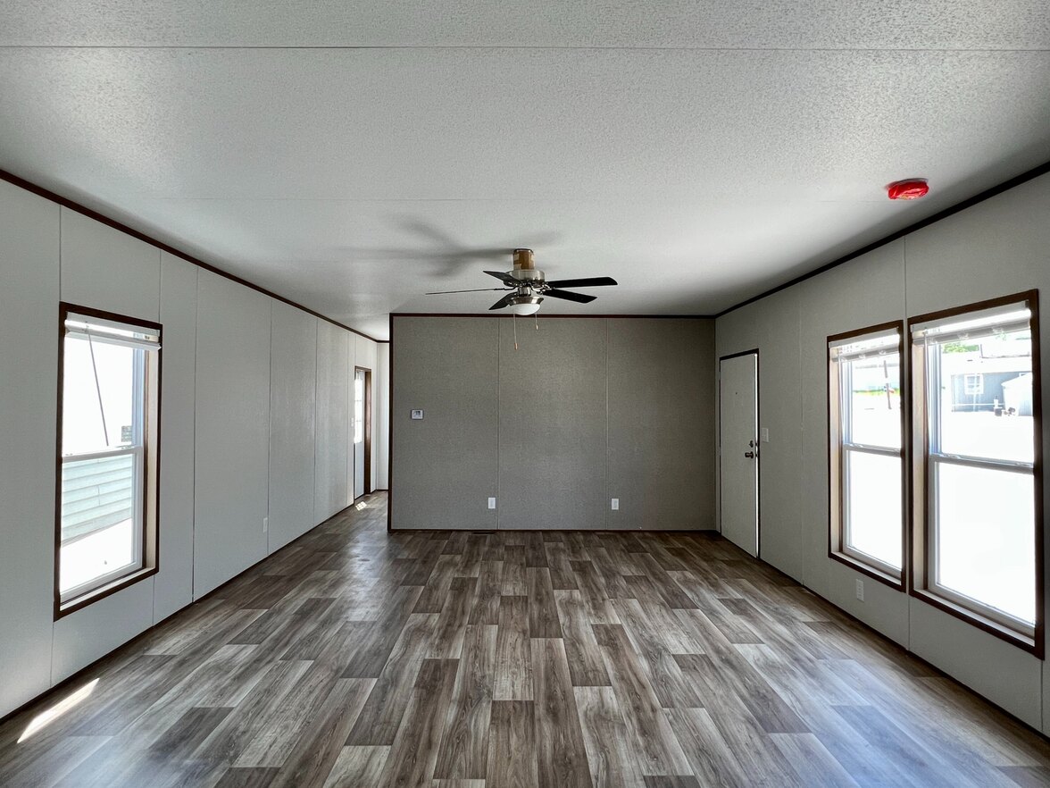 ValuHomes 16763V photo 7