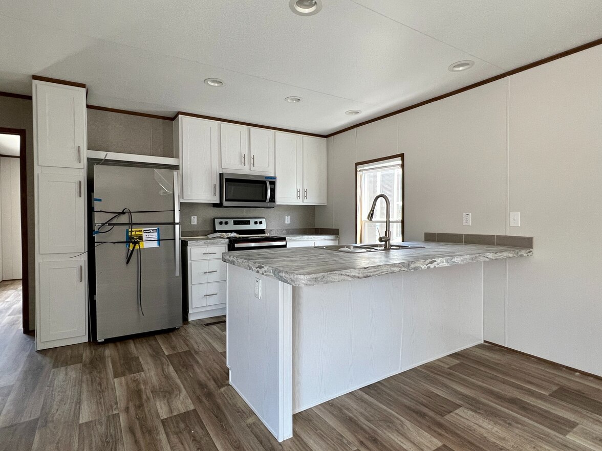 ValuHomes 16763V photo 5